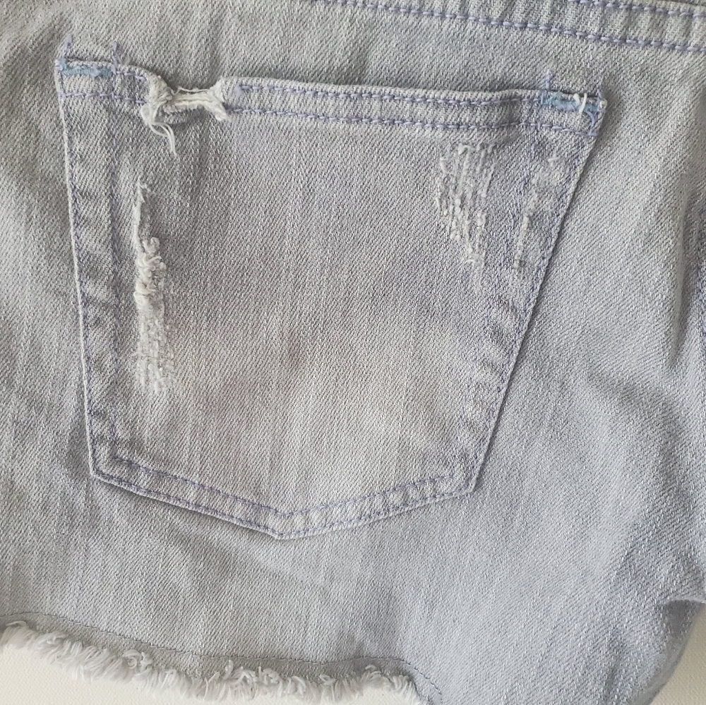 Charlotte Russe Jean Shorts Womens Size 10‎ Distressed Gray Cutoffs Daisy Dukes - Picture 8 of 10